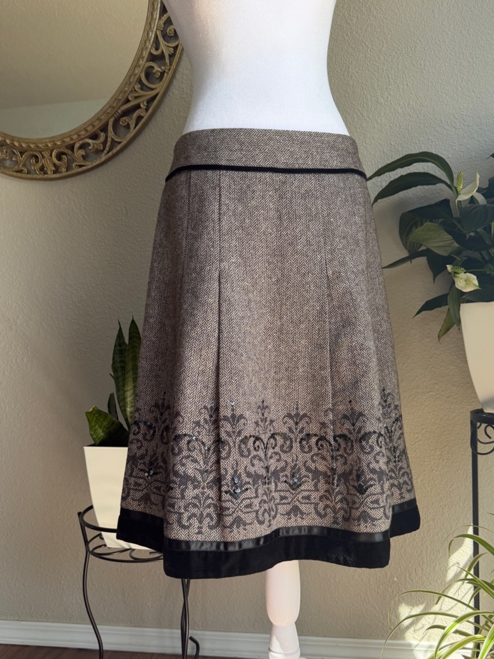 LOFT Brown A-Line Skirt with Black Trim and Border